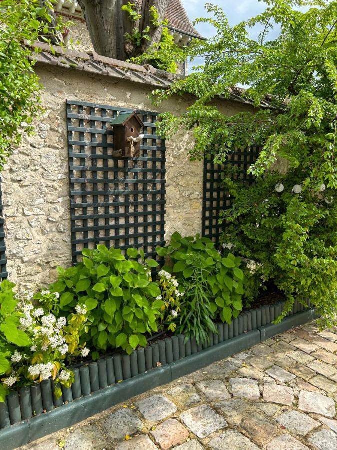 Bed and Breakfast Le Jardin Cathedrale Chartres Esterno foto